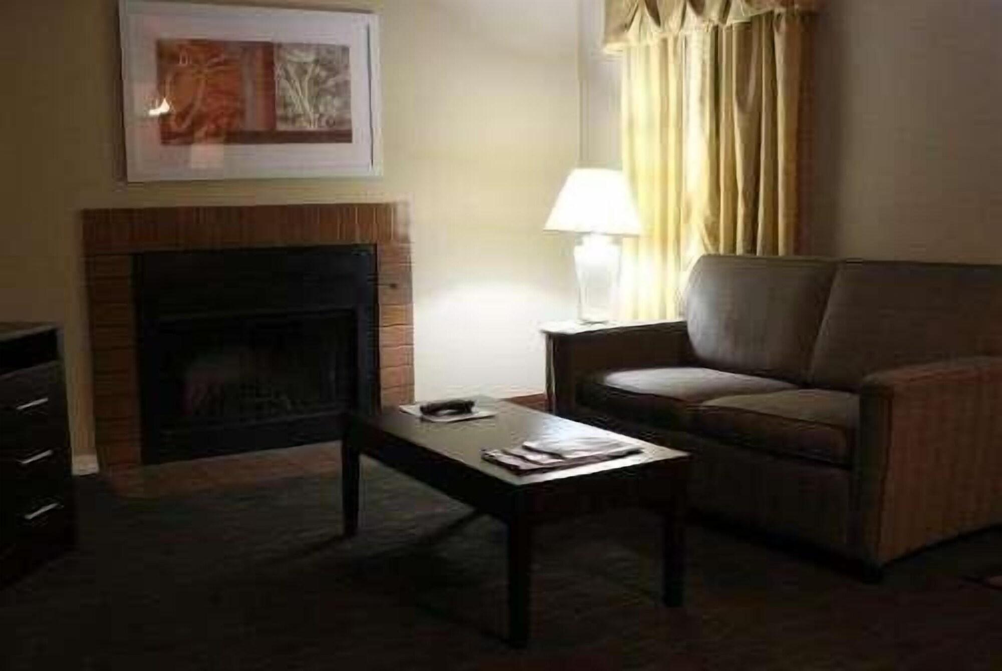 Hawthorn Extended Stay By Wyndham Wichita Exterior photo