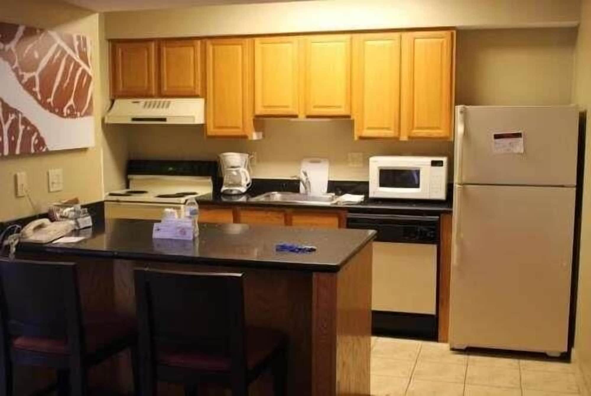 Hawthorn Extended Stay By Wyndham Wichita Exterior photo