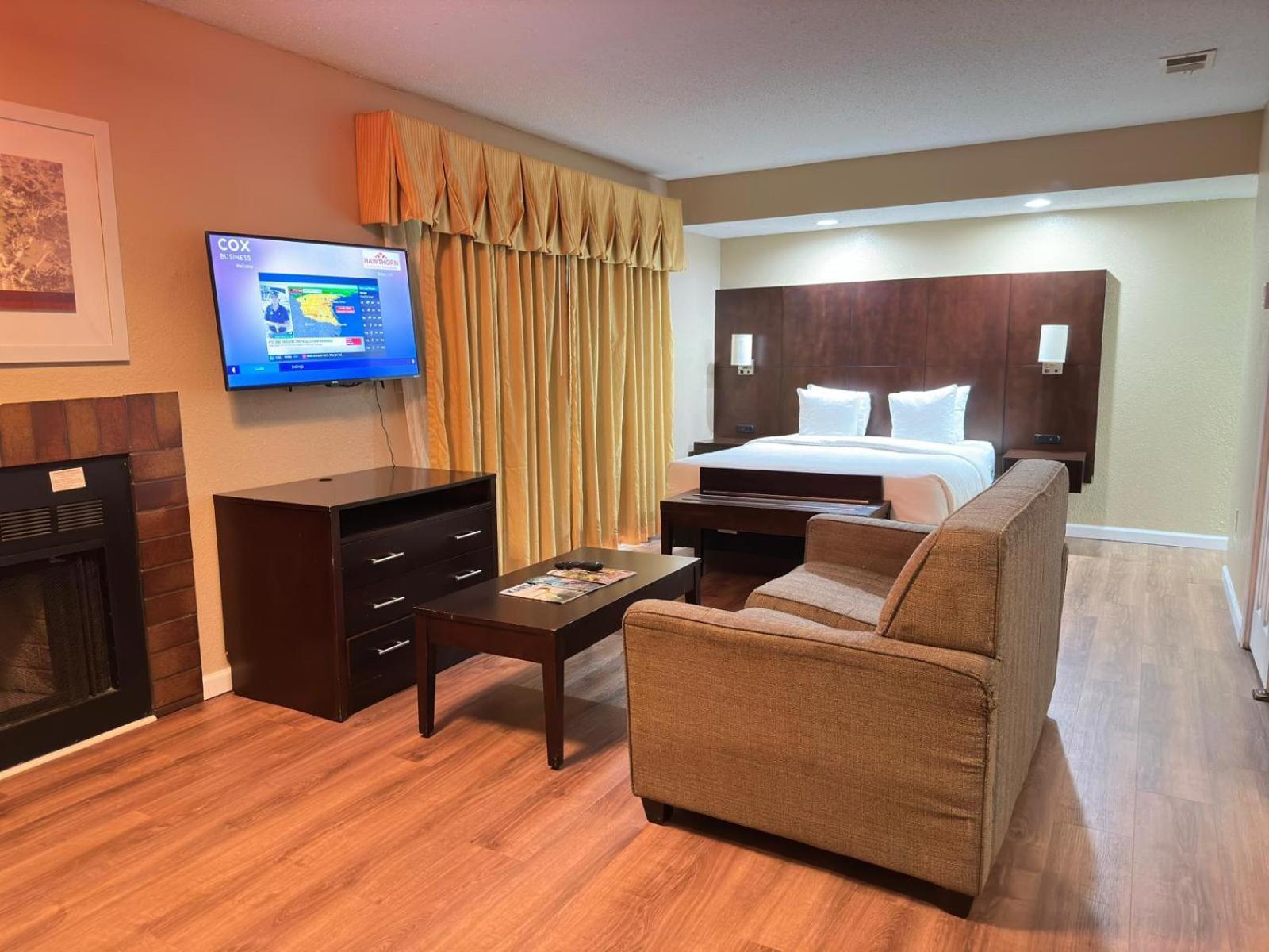 Hawthorn Extended Stay By Wyndham Wichita Exterior photo