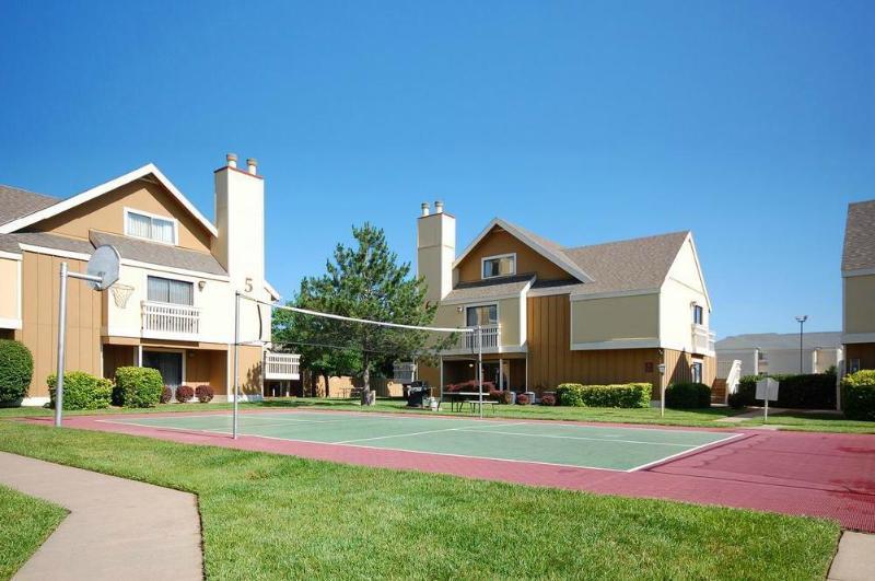 Hawthorn Extended Stay By Wyndham Wichita Exterior photo